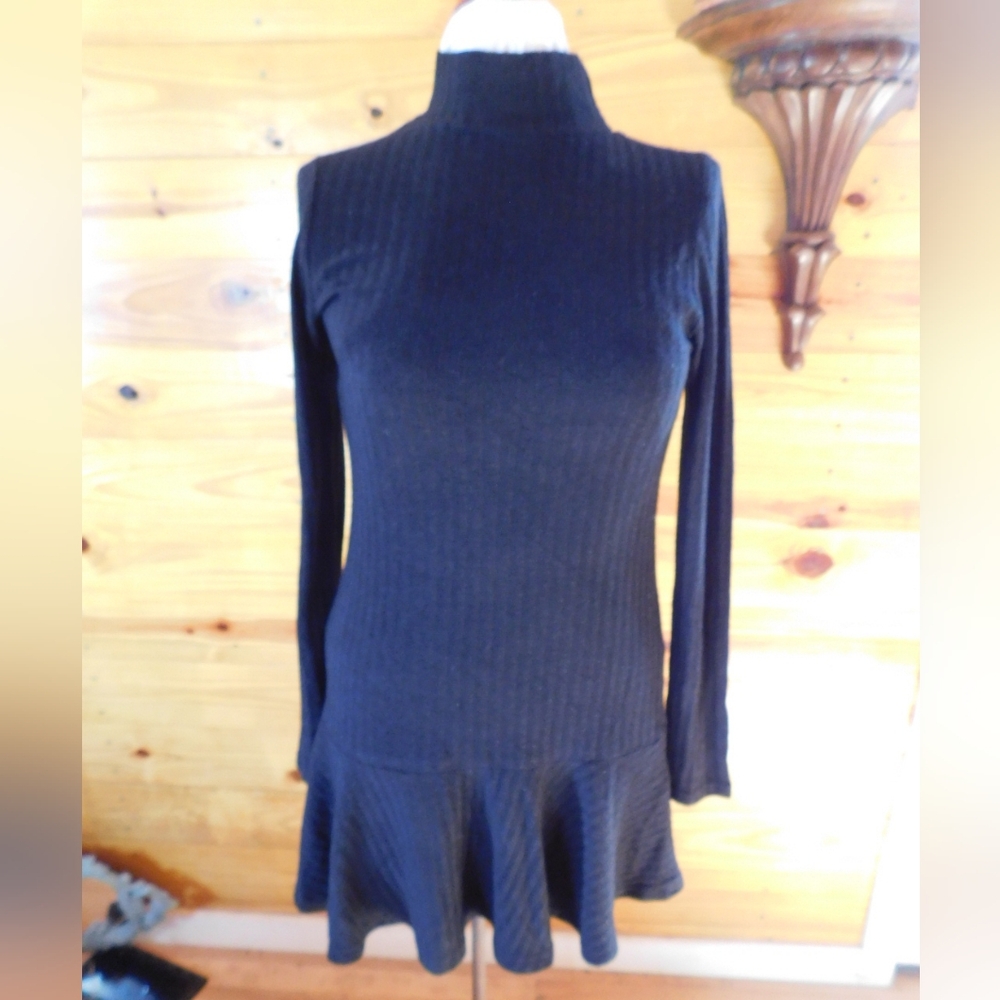 Black Ribbed Sweater - Picture 2 of 6